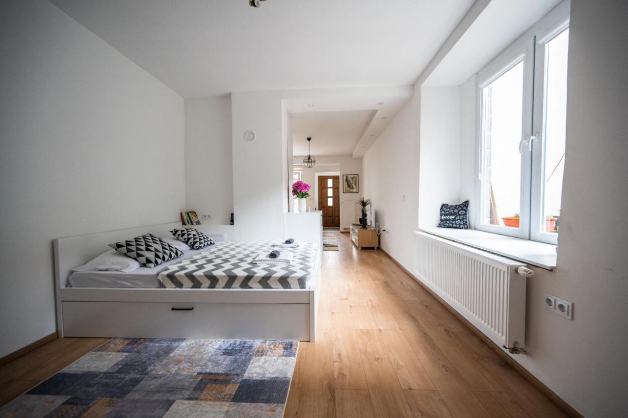 Modern Studio Apartment In The Old Town SJJ Exteriör bild